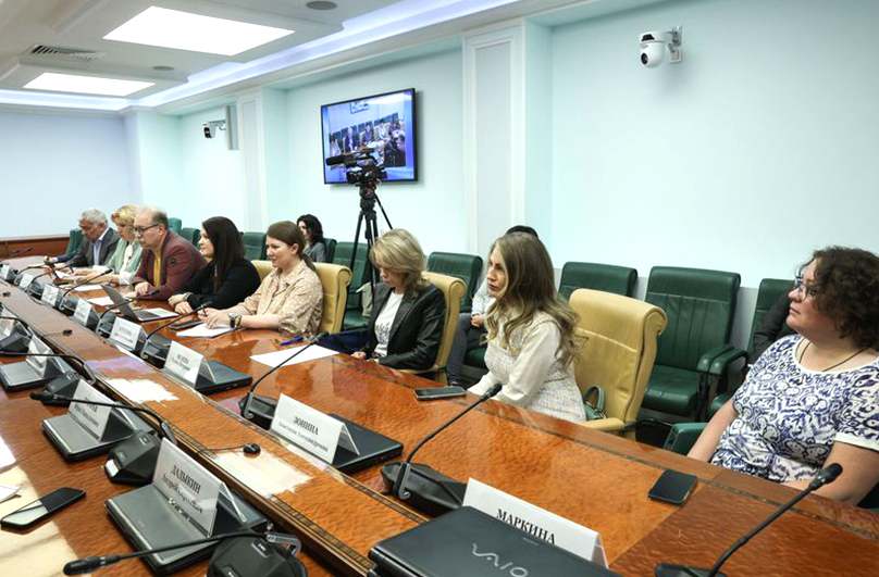 Питание для маленьких «бабочек» и «рыбок» обсудили в Совфеде